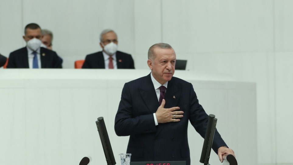 Απρόσμενη αλλαγή στο πρόγραμμά του Ερντογάν - Αντί να ταξιδέψει στη Γλασκώβη επέστρεψε στην Τουρκία