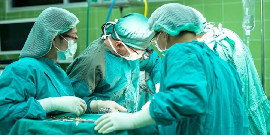 Ιατρικό επίτευγμα: Κόλλησαν το γεννητικό όργανο άντρα 24 ώρες αφότου το έκοψε και 'δουλεύει'