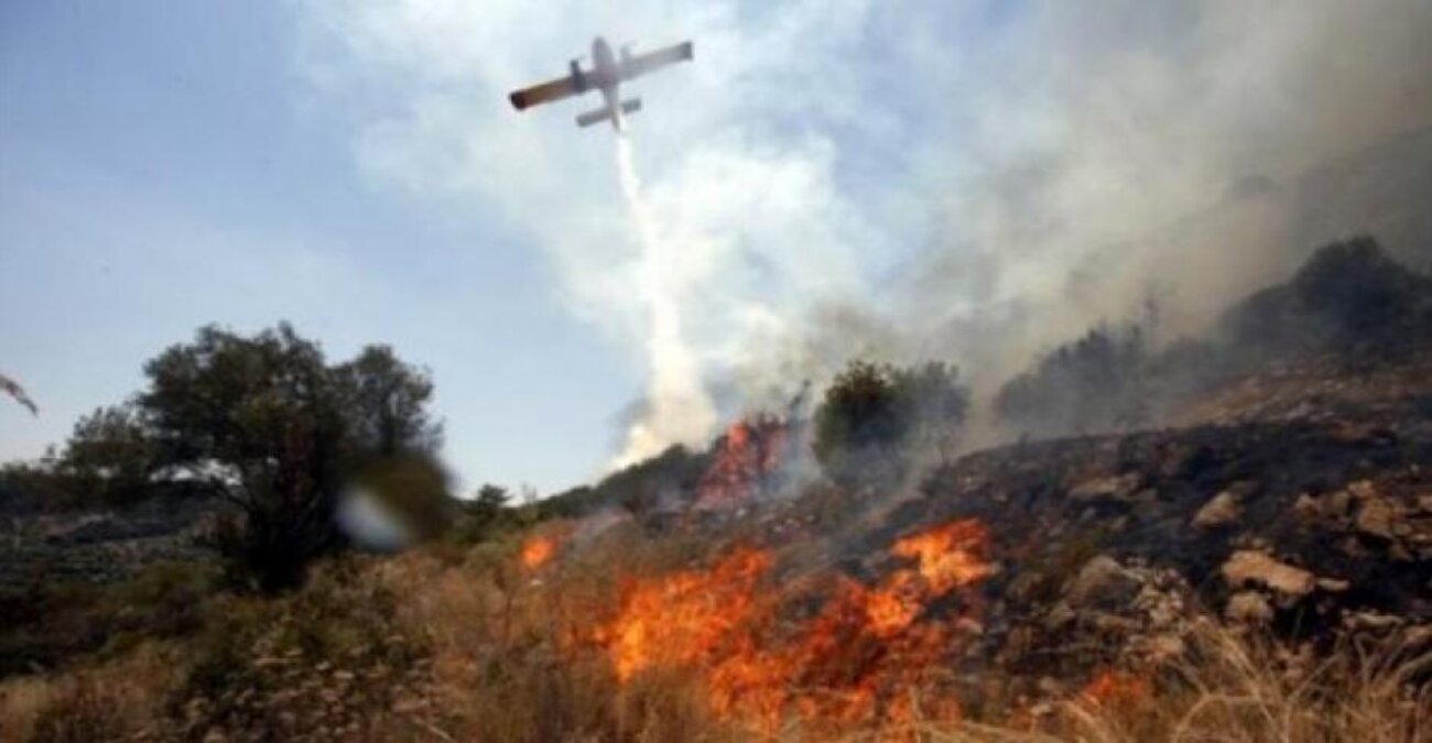 Νέα πυρκαγιά σε χωριό της Πάφου - Επιχειρούν επίγεια και εναέρια μέσα 