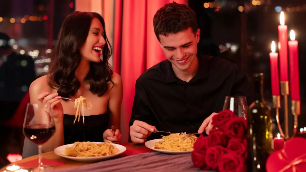 Πόσο περνάει τελικά ο έρωτας από το στομάχι; Πρωτοποριακή έρευνα αποκαλύπτει την απροσδόκητη σχέση γάμου – παχυσαρκίας