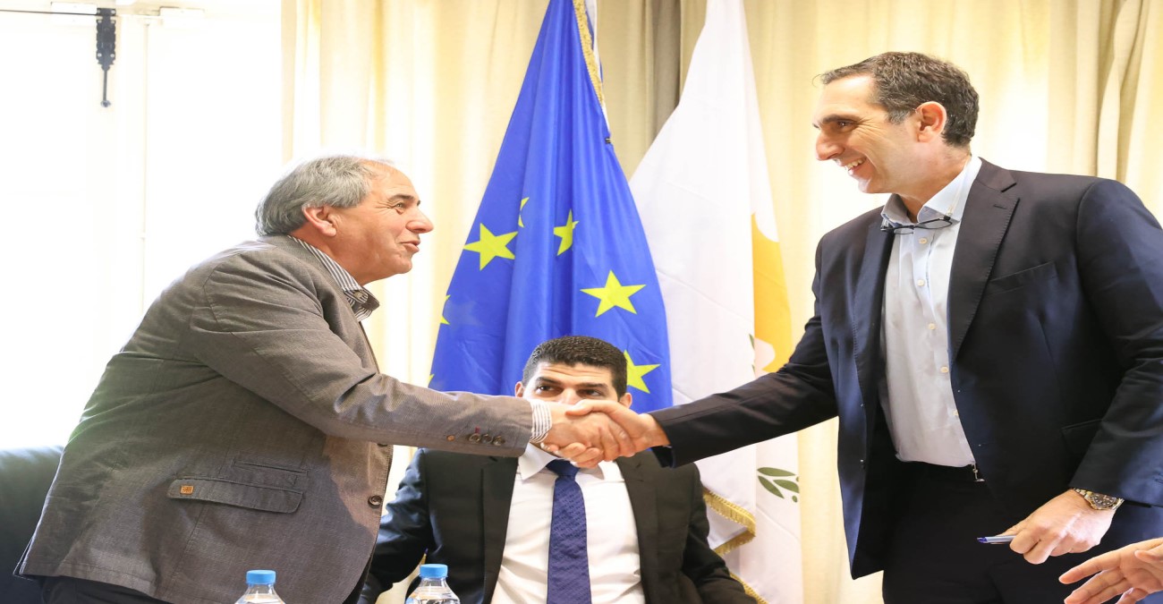 ΥΠΕΣ: Συναντήθηκε με τον Πρόεδρο και μέλη της Εκτελεστικής Επιτροπής της Ένωσης Κοινοτήτων Κύπρου
