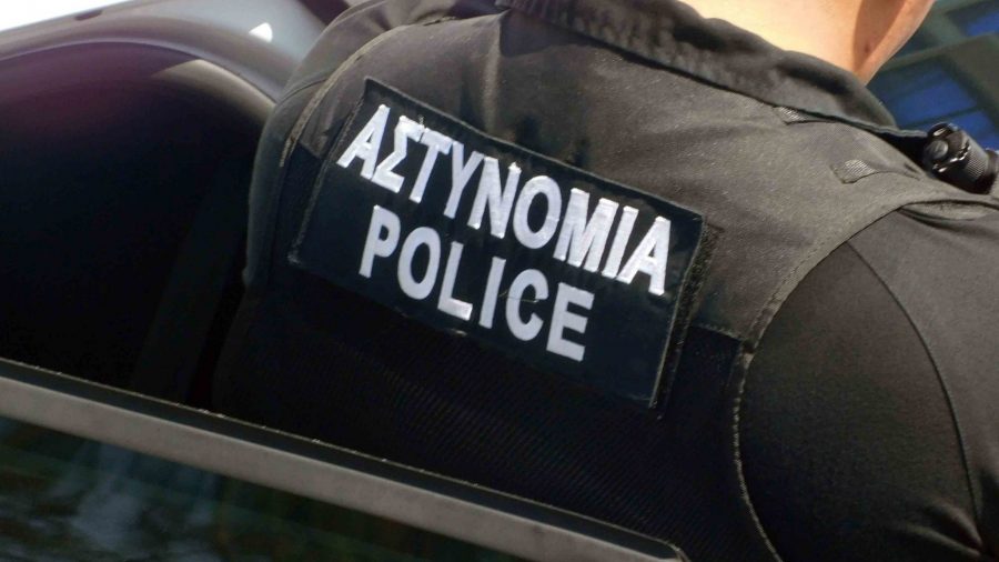 Συνελήφθη ειδικός αστυνομικός - Φέρεται να απείλησε τη σύζυγό του ότι θα της αφαιρέσει τη ζωή