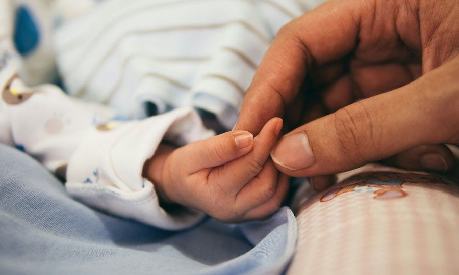Πασίγνωστη τραγουδίστρια απέκτησε παιδί μέσω παρένθετης μητέρας - Δείτε φωτογραφία