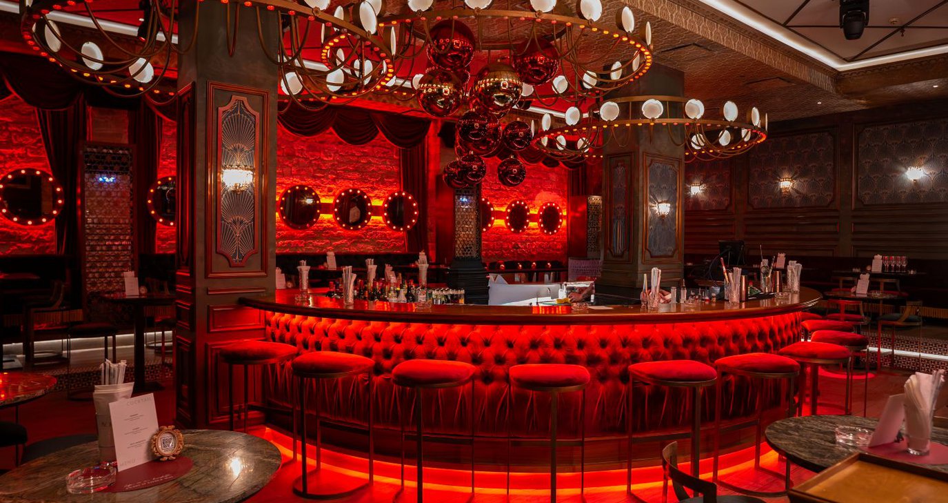 Γνωστό μπαρ επανέρχεται πλήρως ανανεωμένο με νέα φιλοσοφία διασκέδασης - Δείτε φωτογραφίες