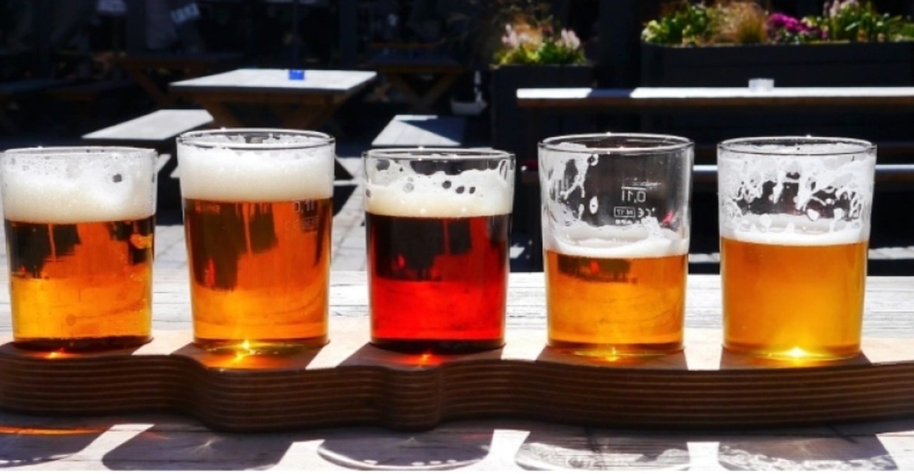 Γιατί η μπύρα έχει καλύτερη γεύση όταν είναι παγωμένη; Οι ειδικοί εξηγούν τον περίεργο λόγο