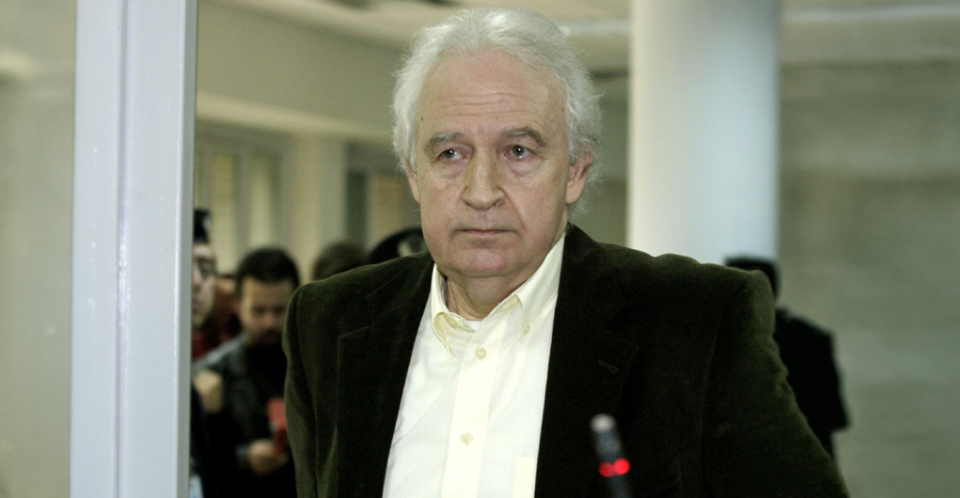 Αποφυλακίστηκε μετά από 24 χρόνια ο Αλέξανδρος Γιωτόπουλος, ο αρχηγός της 17 Νοέμβρη που είχε καταδικαστεί σε ισόβια