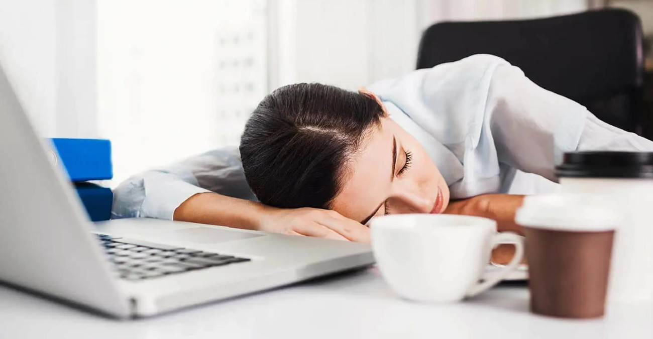 Τι προκαλεί η έλλειψη ύπνου; Η σύνδεση με τη χαρά και τη λύπη - Τι κατέδειξε επιστημονική έρευνα