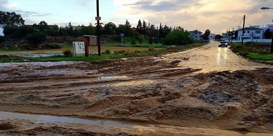 Γίνεται να βρέχει και να διψάς; Στην Κύπρο γίνεται