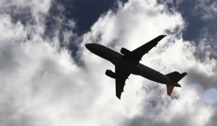 Το 2024 θα επανέλθει η παγκόσμια αεροπορική κίνηση στο επίπεδο που ήταν πριν από την πανδημία, εκτιμά η ΙΑΤΑ