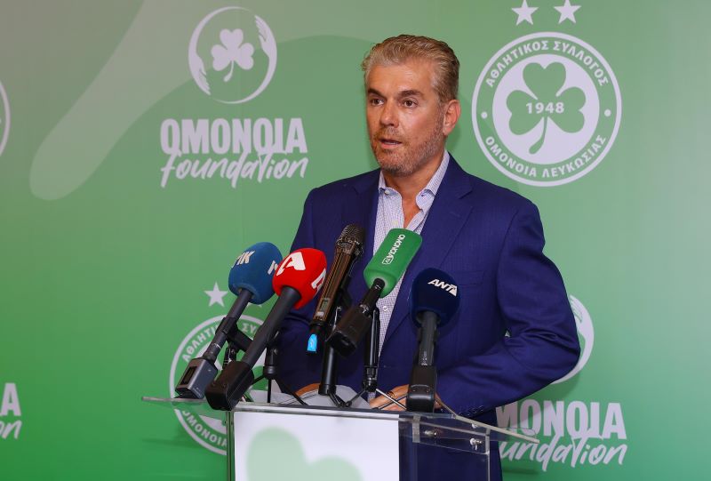 ΕΚΕΙ και ο Παπασταύρου