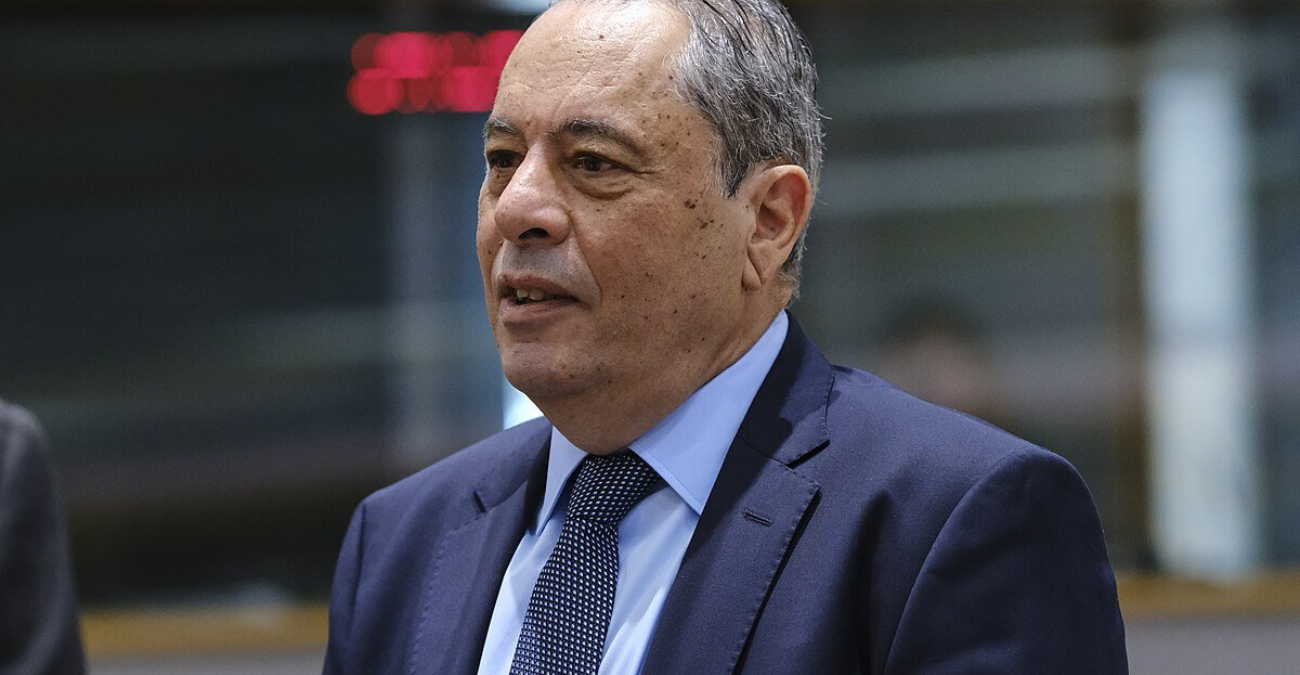 Πάλμας: Διέταξε έρευνα – «Οι ευθύνες για την πυρκαγιά έχουν όνομα και επώνυμο»