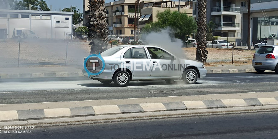 Φωτιά σε όχημα εν κινήσει στη Λεμεσό – ΦΩΤΟΓΡΑΦΙΕΣ από το σημείο 