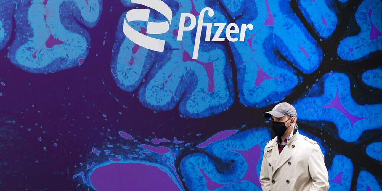 Τρίτη δόση Pfizer: Τι κρύβεται πίσω από τα σχέδια της εταιρείας - Η ένσταση των ειδικών