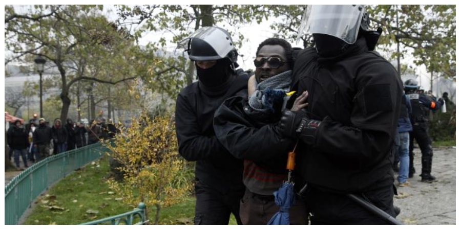 ΓΑΛΛΙΑ: Περισσότερες από 260 συλλήψεις έγιναν μετά τη διαμαρτυρία των 'κίτρινων γιλέκων'