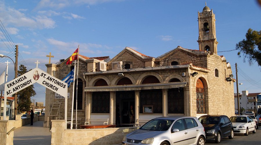 Ανίεροι έκλεψαν αυτοκίνητο από πάτερ την ώρα του εσπερινού – Βοηθήστε να εντοπιστεί – Δείτε φωτογραφία