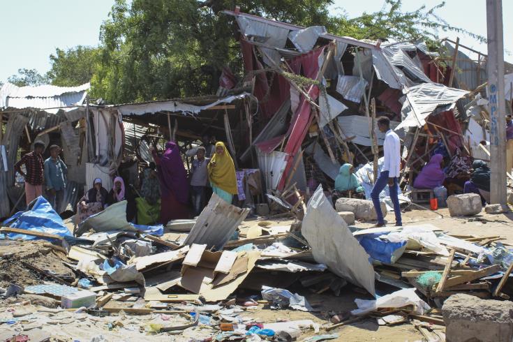 Λουτρό αίματος: Περίπου 100 είναι οι νεκροί από την έκρηξη παγιδευμένου με εκρηκτικά οχήματος στη Σομαλία