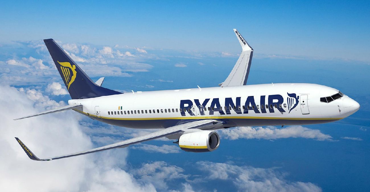 Κέρδη πάνω από τις προσδοκίες για τη Ryanair - Αναμένει λιγότερους επιβάτες, καθυστερούν τα νέα Boeing