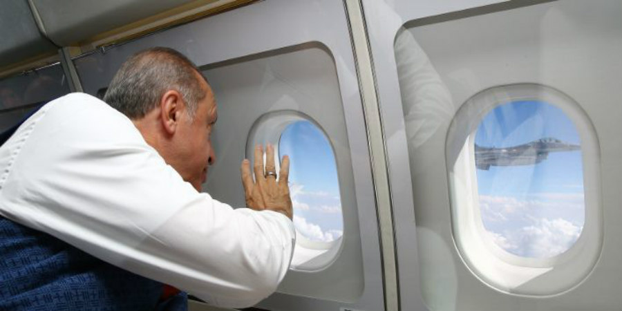 Ο Ερντογάν δικαιολογείται για το «ιπτάμενο παλάτι»: «Είναι δώρο στο κράτος, δεν μου ανήκει»
