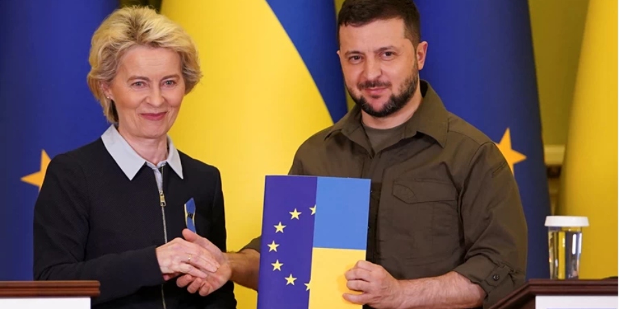Φον ντερ Λάϊεν: Την άλλη βδομάδα ολοκλήρωση αξιολόγησης για πιθανή ένταξη Ουκρανίας