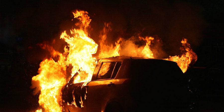 ΠΑΦΟΣ: Φωτιά σε όχημα κινητοποίησε Αστυνομία και Πυροσβεστική