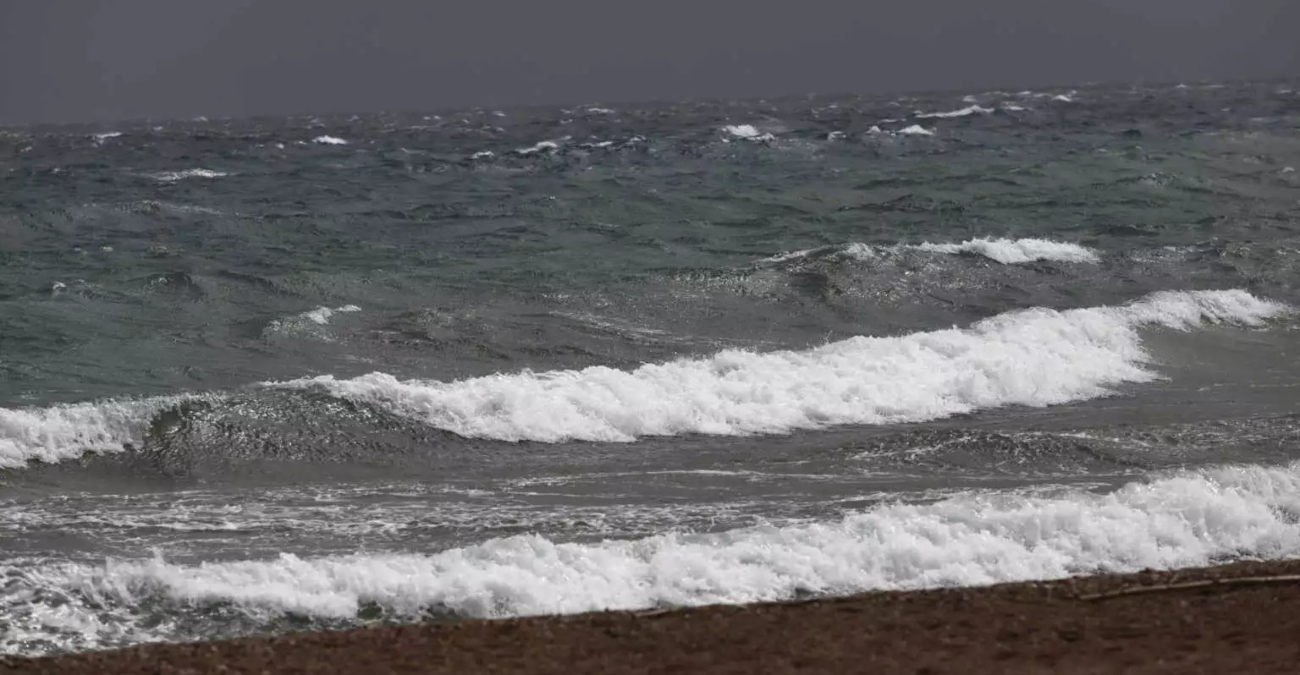 ΕΛΛΑΔΑ:  Βρέθηκε νάρκη στη θάλασσα, σε μικρή απόσταση από την ακτή