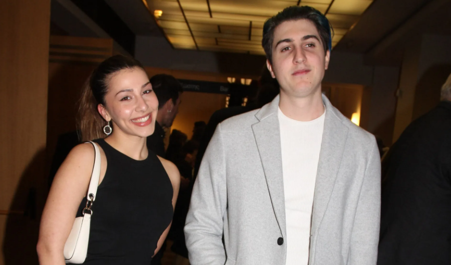 Good Job Nicky: Το μεγάλο στοίχημα της Eurovision και η γυναίκα που του έχει κλέψει την καρδιά