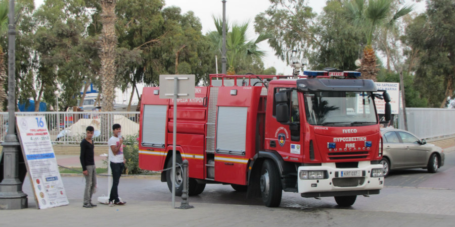 ΛΕΜΕΣΟΣ: Φωτιά κοντά σε σχολείο – Στο σημείο η Πυροσβεστική