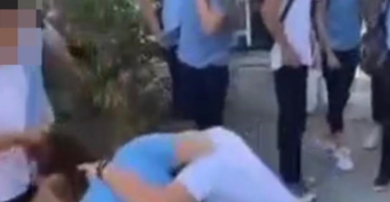 Άγριος ξυλοδαρμός μαθητριών: Έδωσε κατάθεση η μία 14χρονη - Προσκόμισε ιατρικό πόρισμα