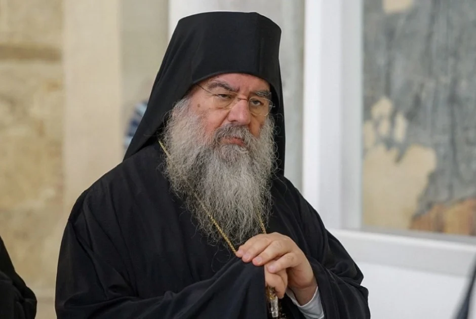 Με βίντεο AΙ παρουσιάζουν τον Μητροπολίτη Αθανάσιο να διαφημίζει φαρμακευτικό προϊόν - «Προωθείται κακόβουλα»