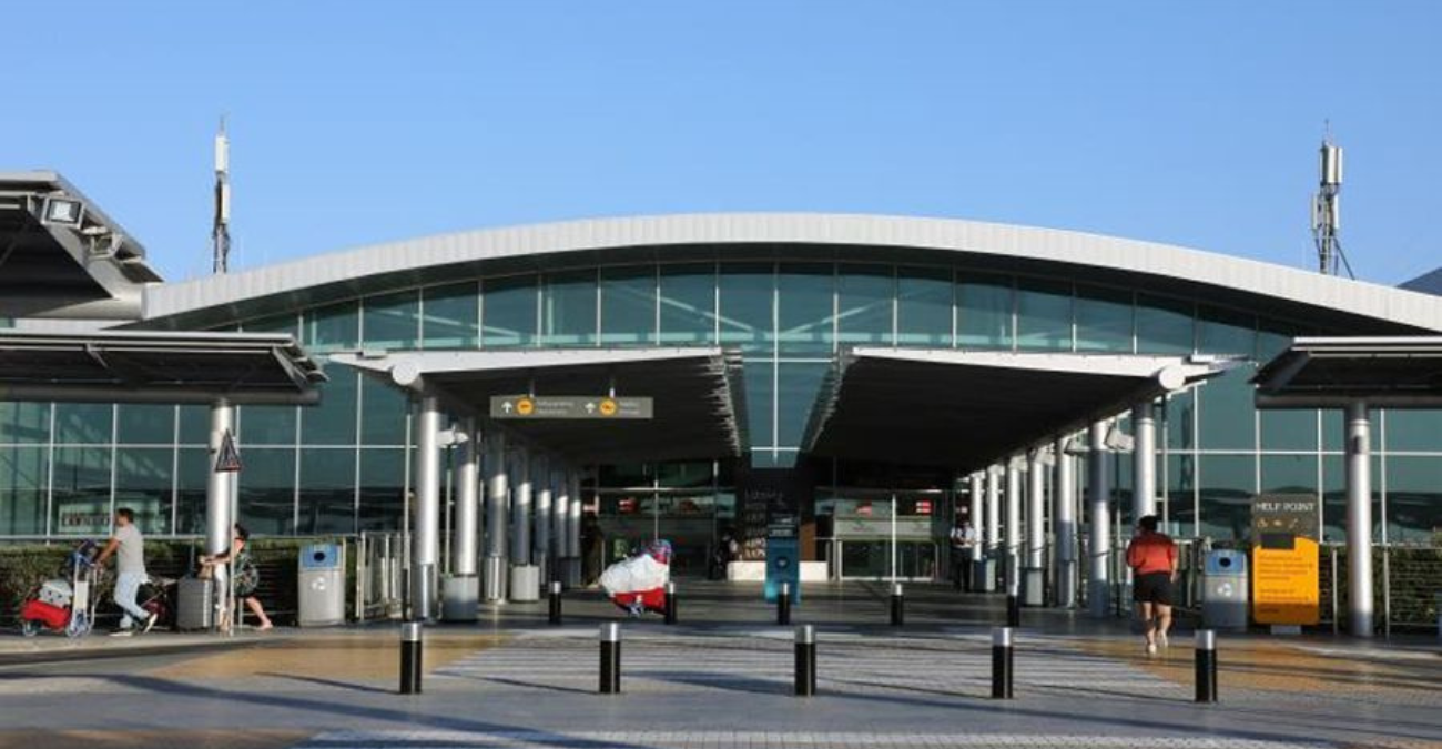 Προειδοποιεί η Wizz air: Όλοι οι πελάτες της να είναι στο αεροδρόμιο τουλάχιστον 3 ώρες πριν την πτήση