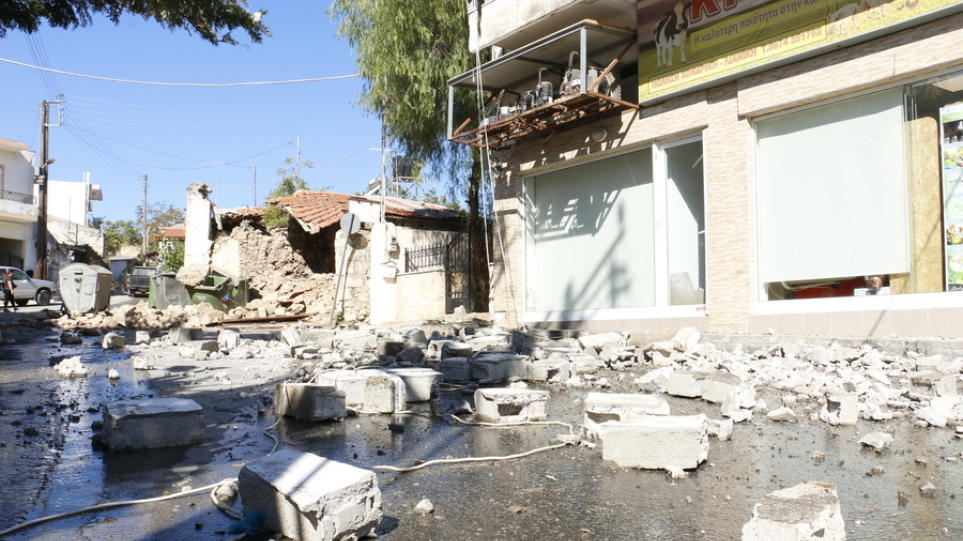 Σεισμός στην Κρήτη: «Βυθίστηκε» κατά 14 εκατοστά το Αρκαλοχώρι