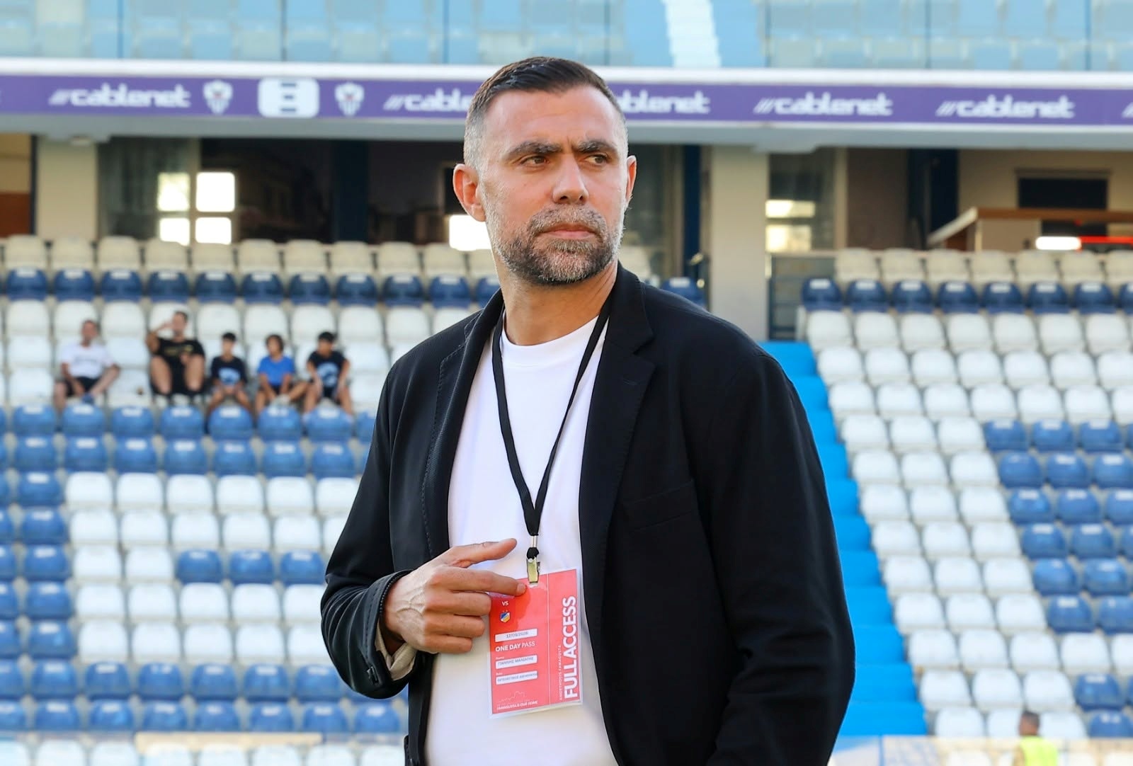 Έντονα ενοχλημένοι για την ποινή κεκλεισμένων - Γραπτή δήλωση Μανιάτη: «Η Ανόρθωση δέχεται έναν ανελέητο πόλεμο»