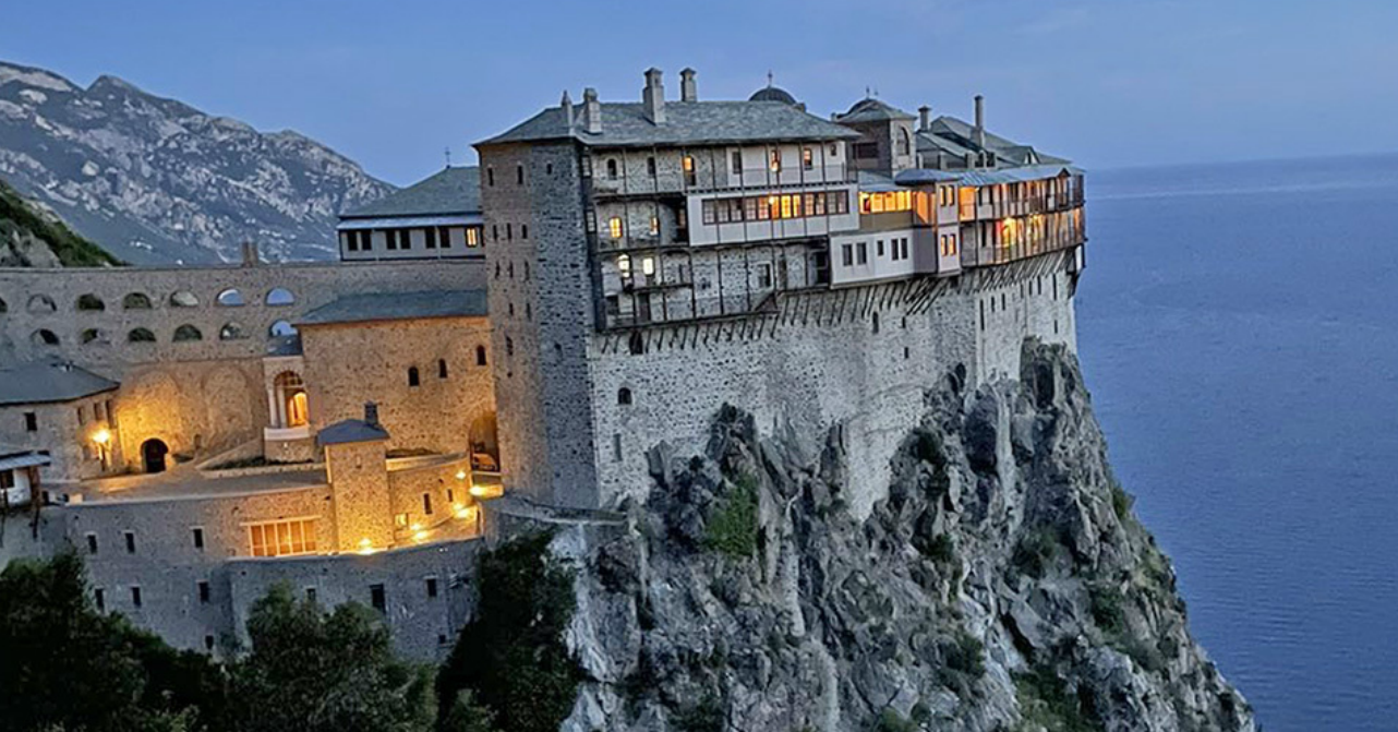 ANOΡΘΩΣΗ: Επίσκεψη στο Άγιον Όρος και τη Μονή Βατοπαιδίου