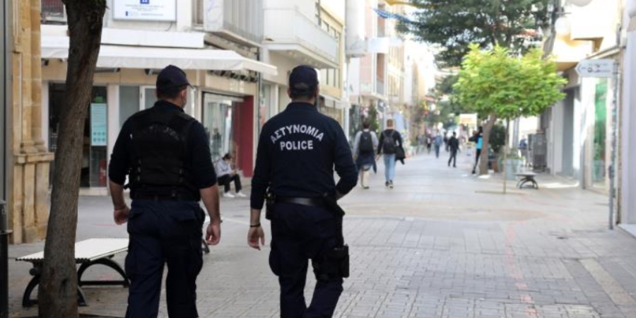 ΚΥΠΡΟΣ - ΚΟΡΩΝΟΪΟΣ: Καμπάνα 1000 ευρώ σε κουρείο - Πρόστιμο καισε άλλα υποστατικα για παραβίαση μέτρων