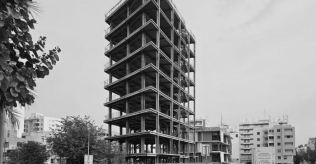 14 χρόνια «φάντασμα» στην καρδιά της Λευκωσίας: Παρέμβαση-«φωτιά» από τον Γενικό Ελεγκτή για το κτήριο που δεν τελειώνει ποτέ