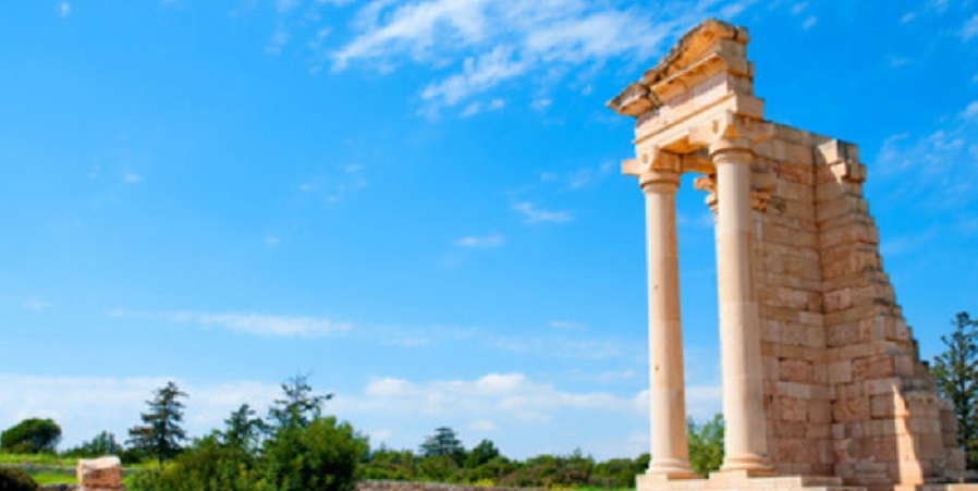 Το μυστικό του ναού του Απόλλωνα Υλάτη στο Κούριο: Το φυσικό φαινόμενο που συμβαίνει κάθε μια φορά τον χρόνο