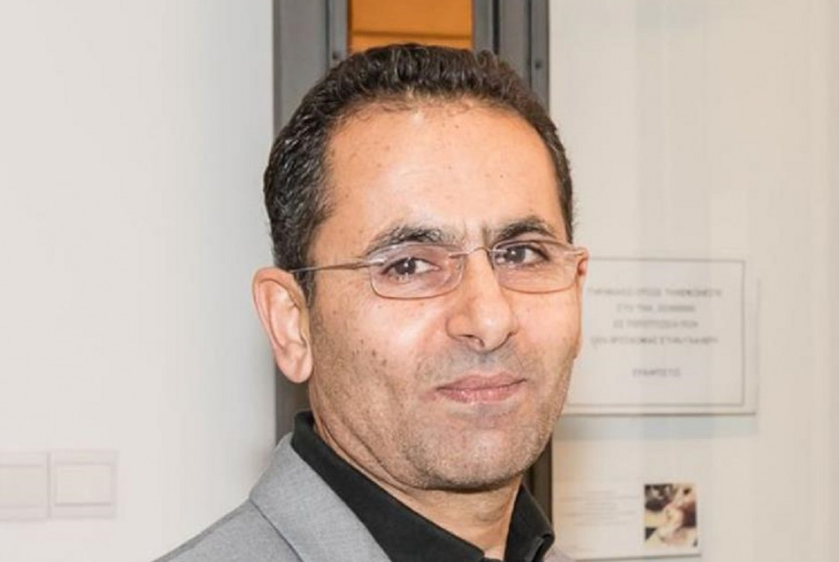 Eπίθεση με εκρηκτικά στην οικία του Γιώργου Γαβριήλ - Βρισκόταν με την οικογένεια του εντός του σπιτιού ο καλλιτέχνης 