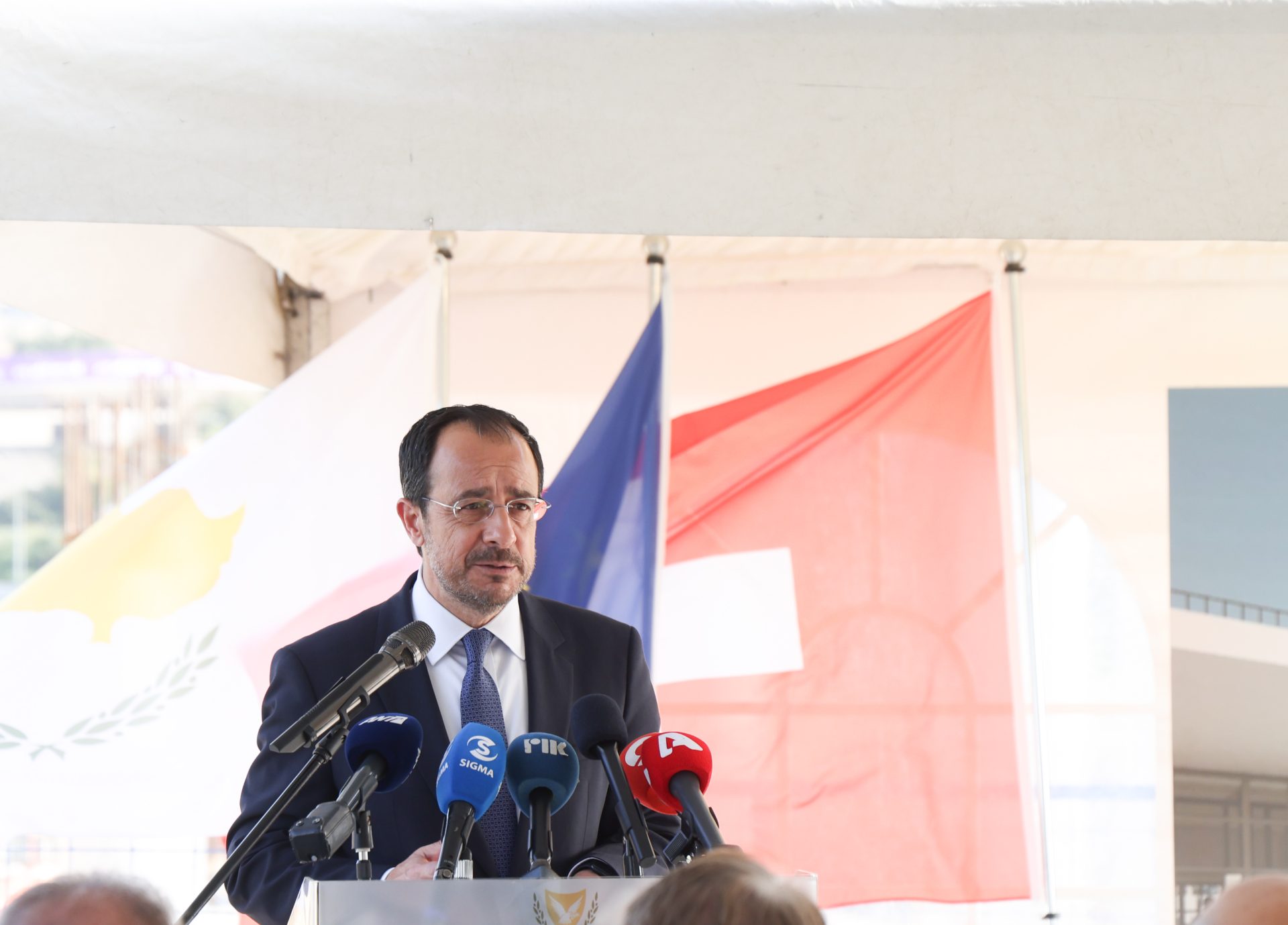 ΠτΔ: «Βέλτιστες πρακτικές θεωρούν άλλα κράτη τις πολιτικές μας στο μεταναστευτικό»