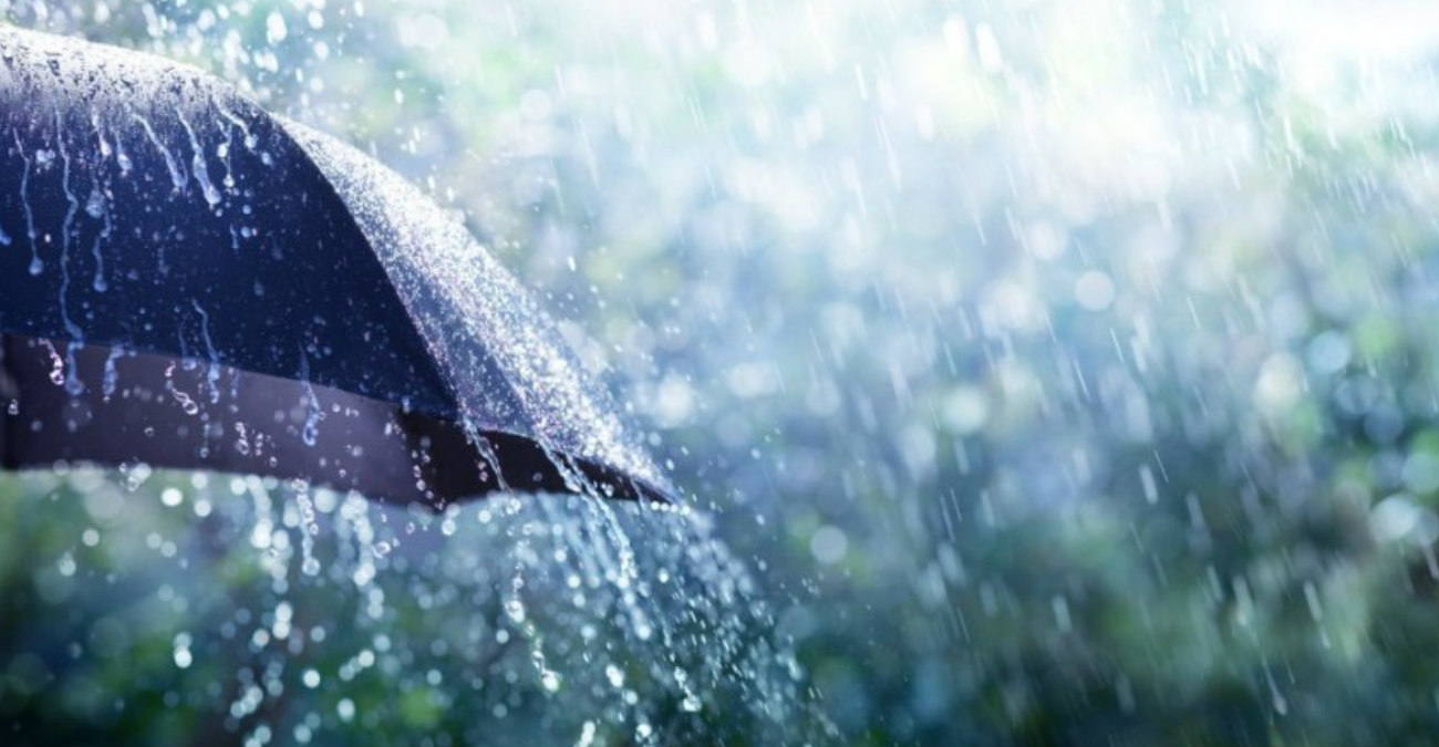 Με βροχές και καταιγίδες το «μενού» του καιρού - Σταθερή η θερμοκρασία - Αναλυτικά οι προβλέψεις