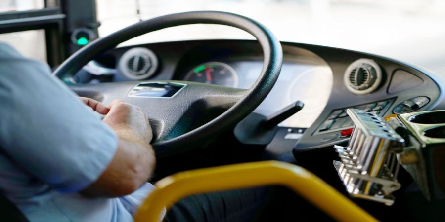 ΚΥΠΡΟΣ: Φωνάζουν οι επαγγελματίες οδηγοί- «Λήγουν οι άδειες οδήγησης μας πιο γρήγορα από λάθος»