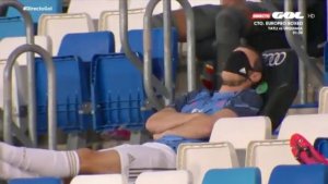 Απίστευτο σκηνικό με παίκτη της Ρεάλ: Τον πήρε ο ύπνος στον πάγκο! (ΒΙΝΤΕΟ)