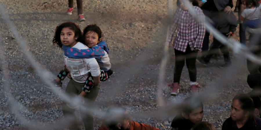 Κυβέρνηση Τραμπ: Aπέλασε 8.800 ασυνόδευτα παιδιά μετανάστες