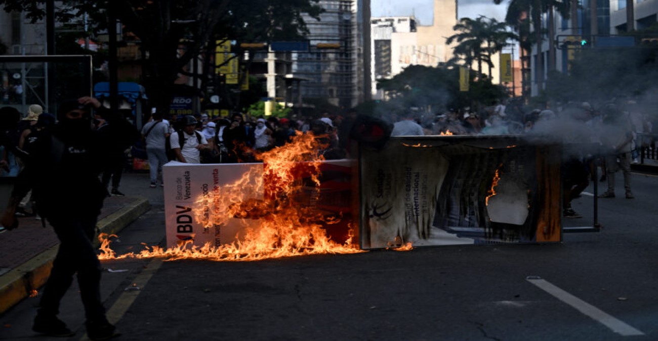 Βενεζουέλα: Τουλάχιστον ένας νεκρός στις διαδηλώσεις κατά της επανεκλογής του Μαδούρο