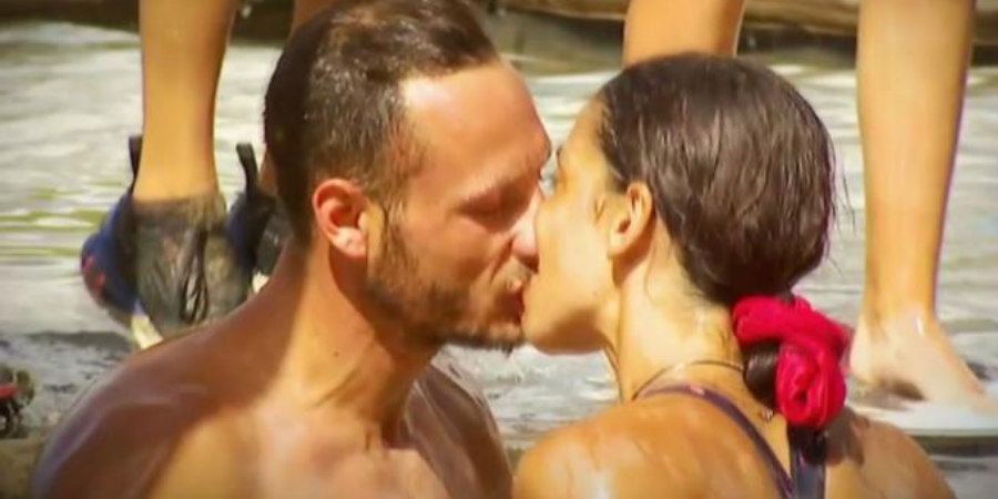 Survivor: Καυτά φιλιά στο στόμα για Μυριέλλα Κουρεντή και Γιώργο Κατσαούνη