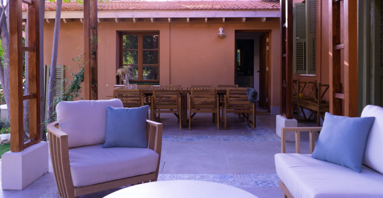 Θέλετε μια αλλιώτικη απόδραση για το Σαββατοκύριακο; Αυτός είναι ο ιδανικός προορισμός - Μια έπαυλη που τα έχει όλα