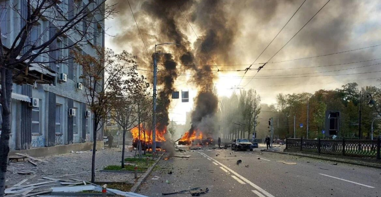 Πόλεμος στην Ουκρανία: Τουλάχιστον πέντε εκρήξεις στο Κίεβο - Ήχησαν σειρήνες για ρωσική αεροπορική επιδρομή - Βίντεο