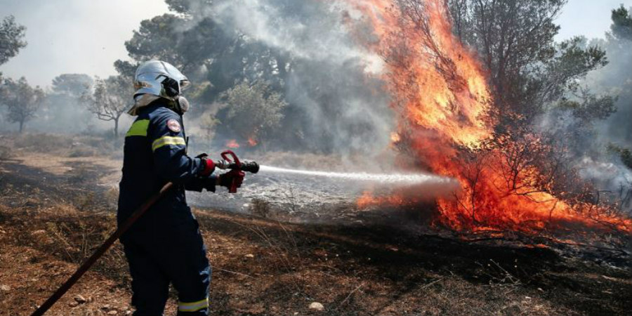 Ελλάδα - Πυρκαγιές: Πολύ μεγάλος κίνδυνος και σήμερα - Στάχτη πάνω από 15.500 στρέμματα στην Πεντέλη