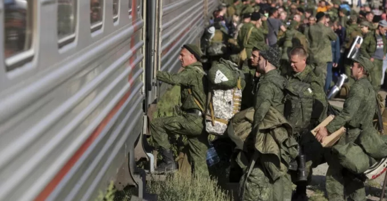 Ολοκληρώθηκε η μερική επιστράτευση στη Ρωσία και ο Πούτιν χαιρέτισε τον «πατριωτισμό» των επιστρατευμένων
