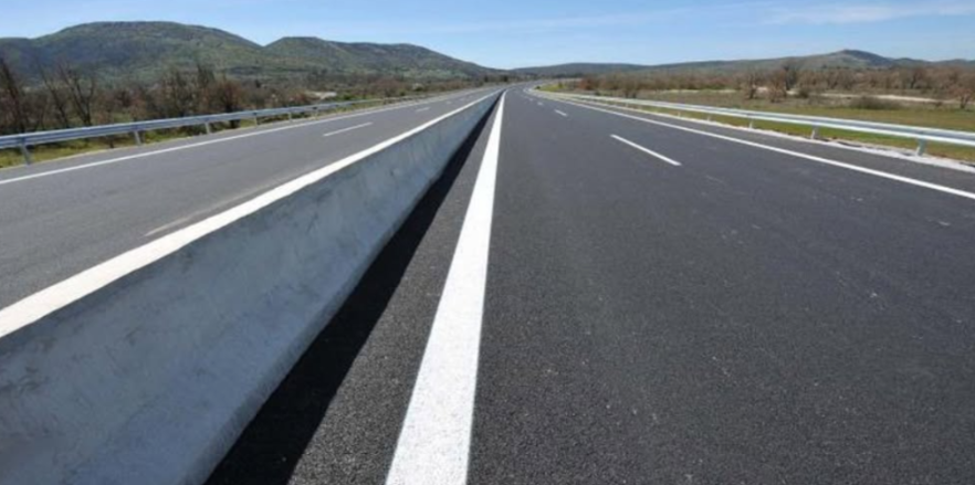 Τα είδαμε όλα: Το αυτοκίνητο που έγινε… μόνιμος κάτοικος στη Λεμεσό - «Πόσα χρόνια ακόμα;» 