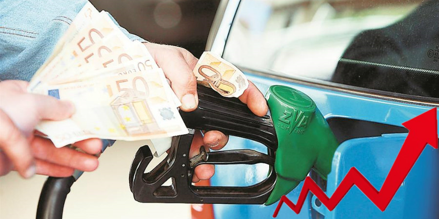 «Χωρίς φρένο» οι αυξήσεις τιμών στα καύσιμα – «Βάζουν βενζίνη για 1-2 μέρες να κάνουν τη δουλειά τους»